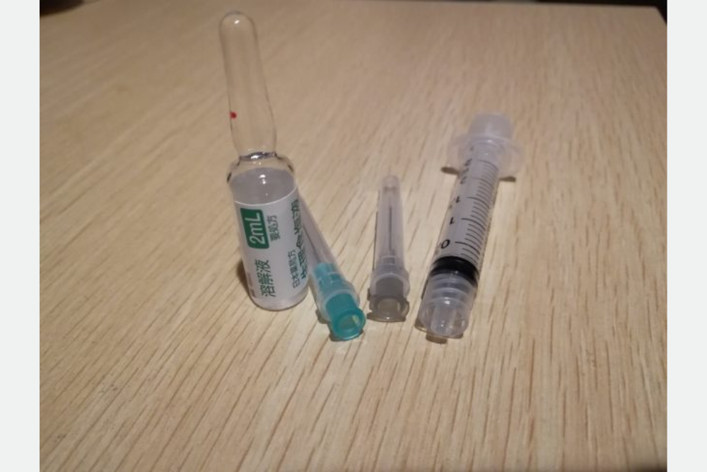 千種ゆり子さん