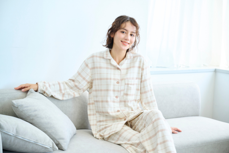 着るだけ血行促進ウェアシリーズ「リカバミー」